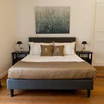 La Duca Suites & Apartments